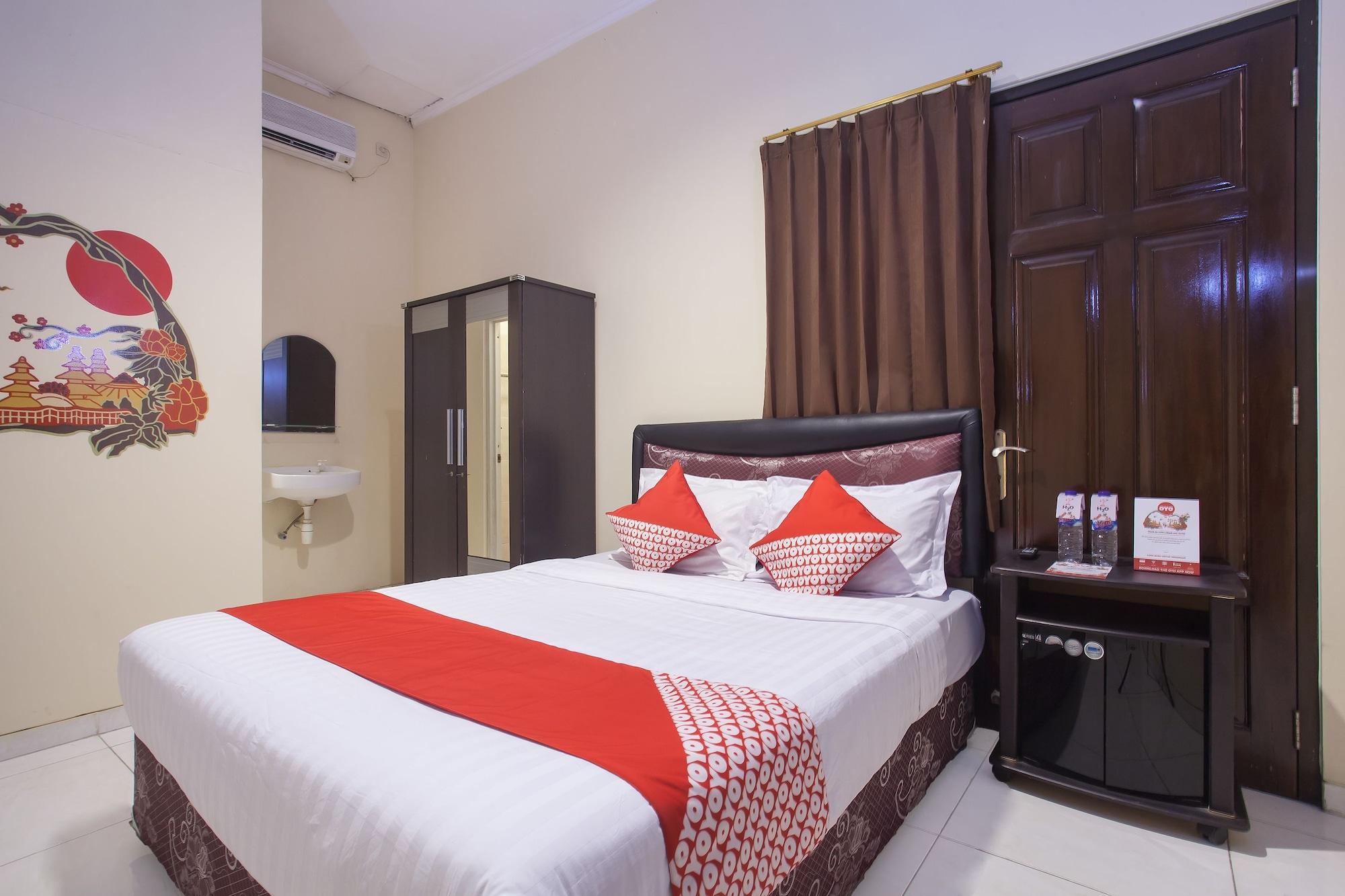 Reddoorz At Graha 99 Simomulyo Hotel Surabaya Eksteriør billede